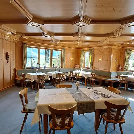 Baeuerlehof Pensionat 3*